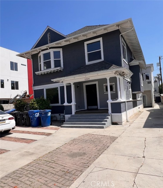 1222 W 35th Street, Los Angeles CA: https://media.crmls.org/medias/248471d9-8591-41e1-a4e8-47779d35bed4.jpg