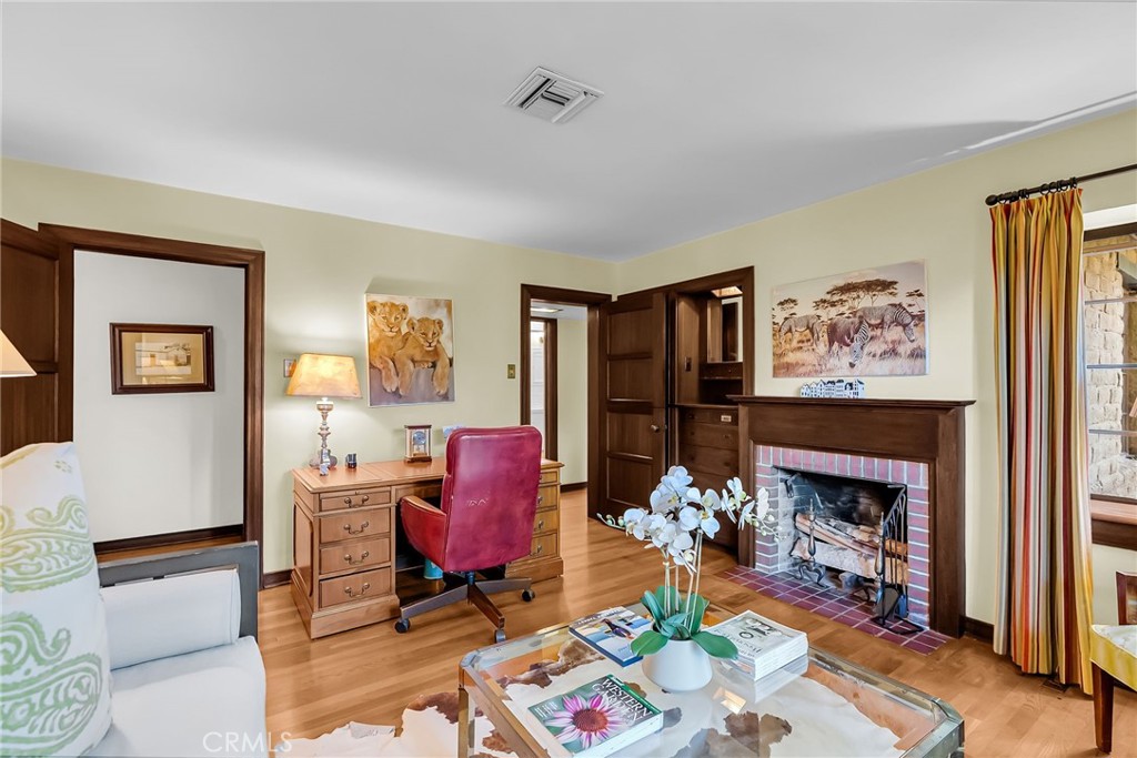 MLS #IV25260007 image #35