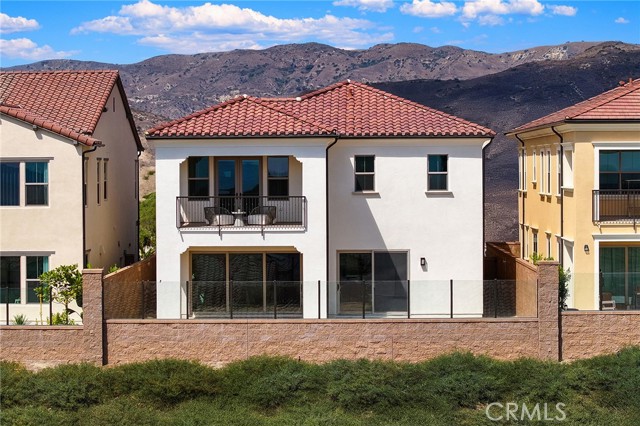 118 Sunnybank, Irvine CA: https://media.crmls.org/medias/24851a47-967c-4825-a673-c8ffd87c8e67.jpg