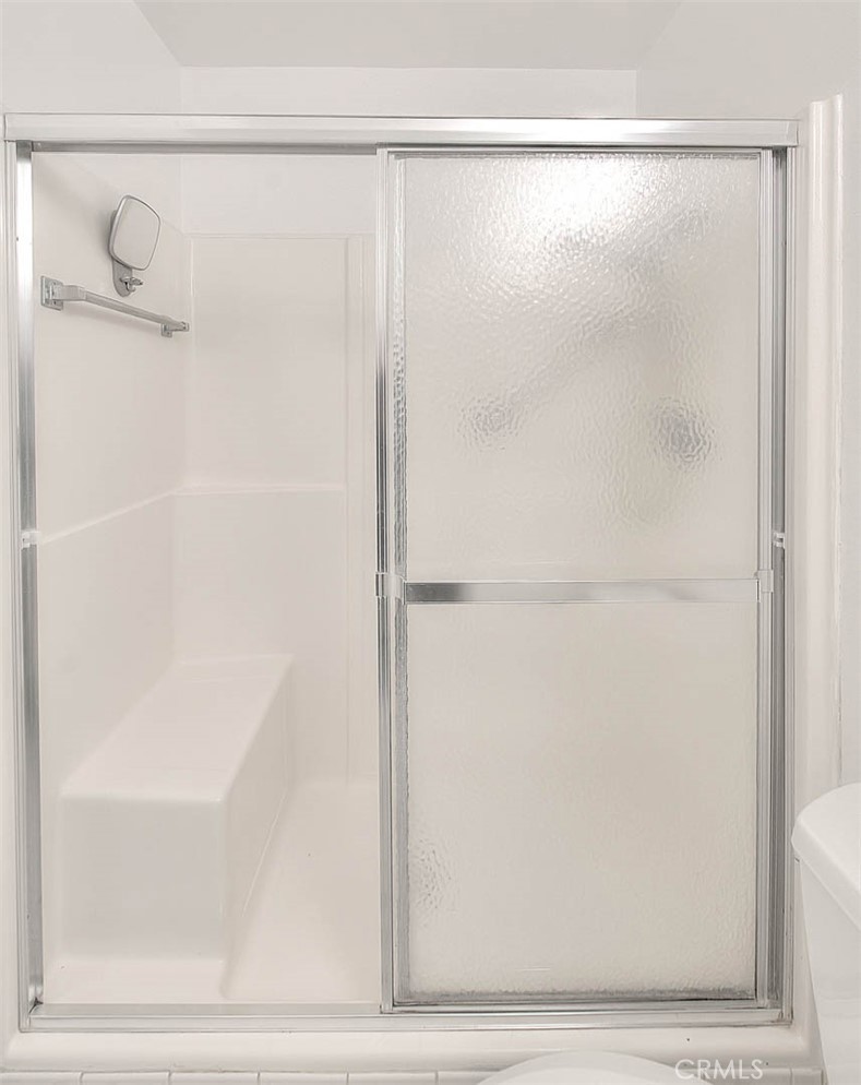 https://media.crmls.org/medias/2485f80a-eaa1-4d03-8714-c3c819be589a.jpg?preset=X-Large