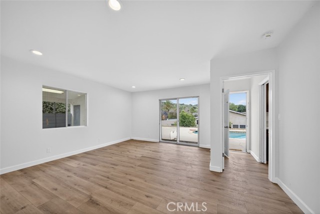 Detail Gallery Image 24 of 41 For 10346 Siesta Dr, Sunland,  CA 91040 - 2 Beds | 3 Baths