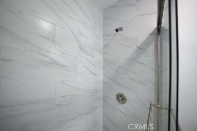 Detail Gallery Image 21 of 42 For 6919 S Menlo, Los Angeles,  CA 90044 - 4 Beds | 4/1 Baths