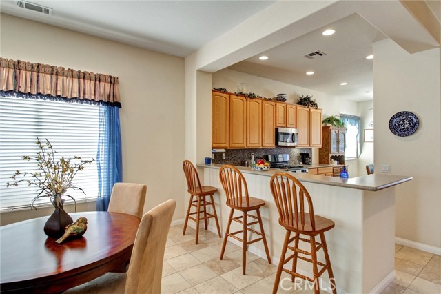 Detail Gallery Image 6 of 71 For 10788 Green Valley, Apple Valley,  CA 92308 - 2 Beds | 2 Baths