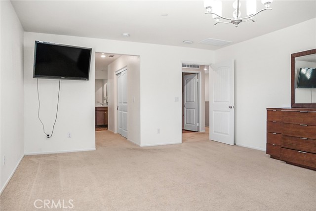 32159 Pony Tracks Court, Winchester CA: https://media.crmls.org/medias/2488cac6-3318-4625-a237-35386884f04f.jpg