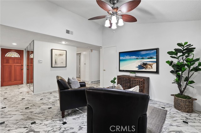 Detail Gallery Image 24 of 42 For 11101 Martha Ann Drive, Rossmoor,  CA 90720 - 3 Beds | 2 Baths