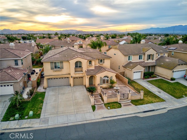 Detail Gallery Image 1 of 1 For 6916 Gypsum Creek Dr, Corona,  CA 92880 - 6 Beds | 3/1 Baths