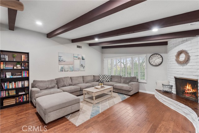 2485 San Mateo Drive, Upland CA: https://media.crmls.org/medias/248a5cc5-415c-4202-b6df-8b2eb767171b.jpg