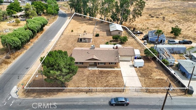 Detail Gallery Image 1 of 1 For 9230 64th St, Jurupa Valley,  CA 92509 - 3 Beds | 2 Baths