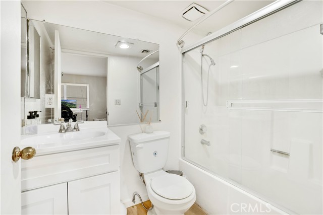 Detail Gallery Image 18 of 21 For 9038 Orion Ave #107,  North Hills,  CA 91343 - 2 Beds | 2 Baths