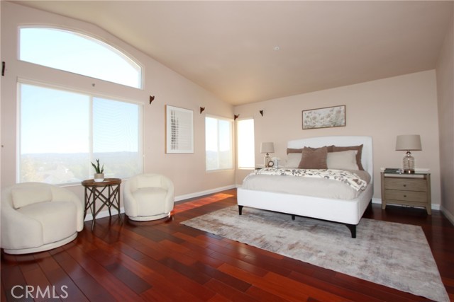 Detail Gallery Image 12 of 22 For 5928 Vista De La Luz, Woodland Hills,  CA 91367 - 5 Beds | 5 Baths