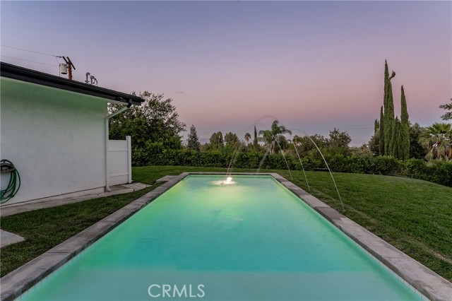 Detail Gallery Image 46 of 53 For 5700 El Canon Ave, Woodland Hills,  CA 91367 - 3 Beds | 3 Baths