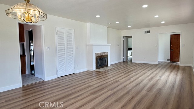 Detail Gallery Image 8 of 26 For 1048 E 45th Way, Long Beach,  CA 90807 - 3 Beds | 2 Baths