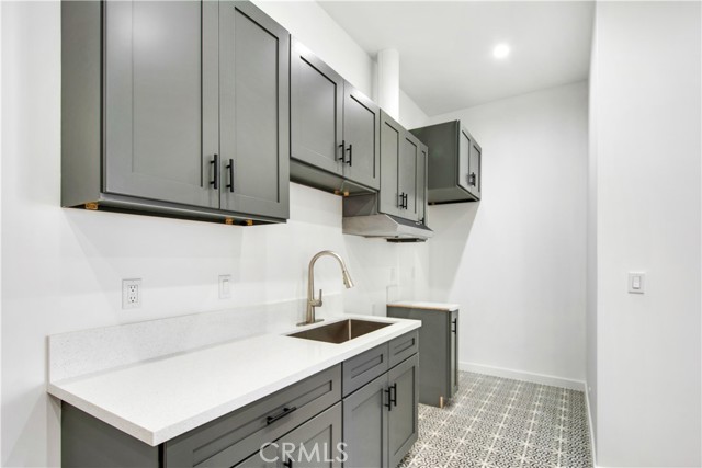 Detail Gallery Image 24 of 33 For 5512 Long Beach Bld, Long Beach,  CA 90805 - – Beds | – Baths