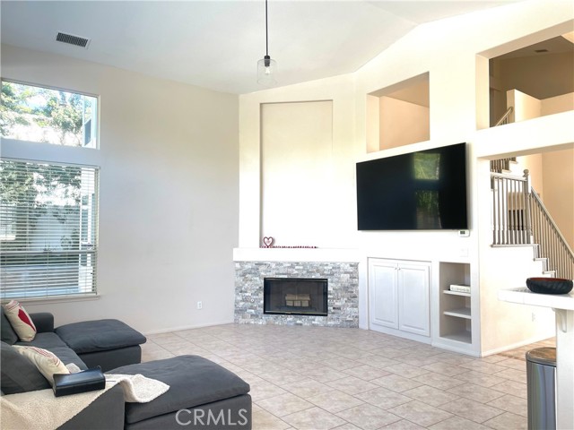 Detail Gallery Image 22 of 25 For 2371 Moonridge Cir, Corona,  CA 92879 - 5 Beds | 2/1 Baths