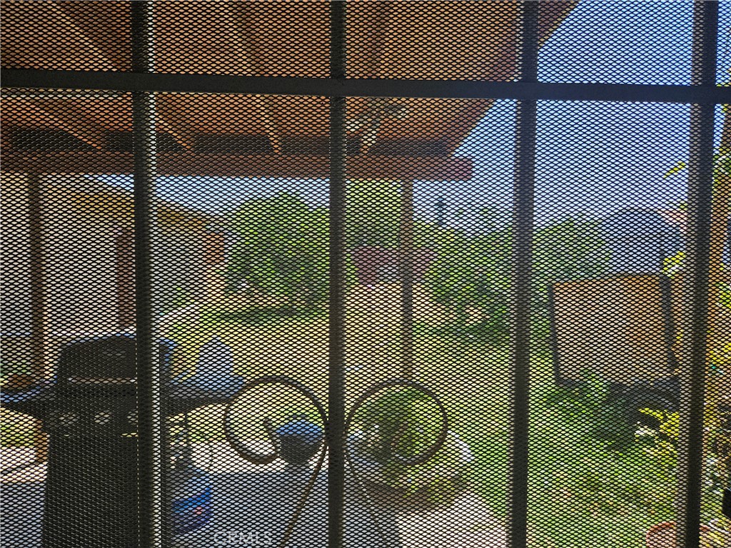 https://media.crmls.org/medias/248ef075-ad56-47da-9af8-28dbd6a2407f.jpg?preset=X-Large