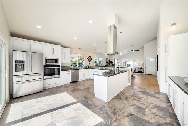 Detail Gallery Image 11 of 35 For 3482 Almond St, Irvine,  CA 92606 - 4 Beds | 2 Baths