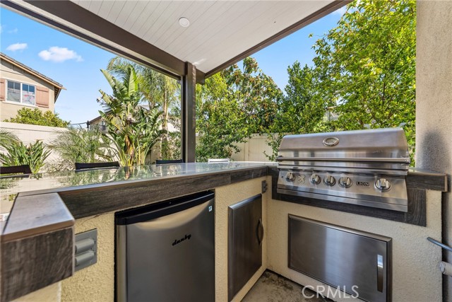 7462 Silver Saddle Court, Eastvale CA: https://media.crmls.org/medias/24909e21-1d3c-4073-8498-23adcc1c6aa6.jpg