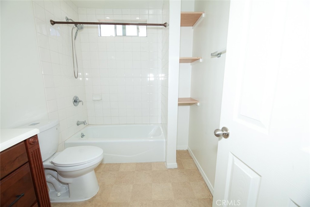 MLS #OC25186125 img 14