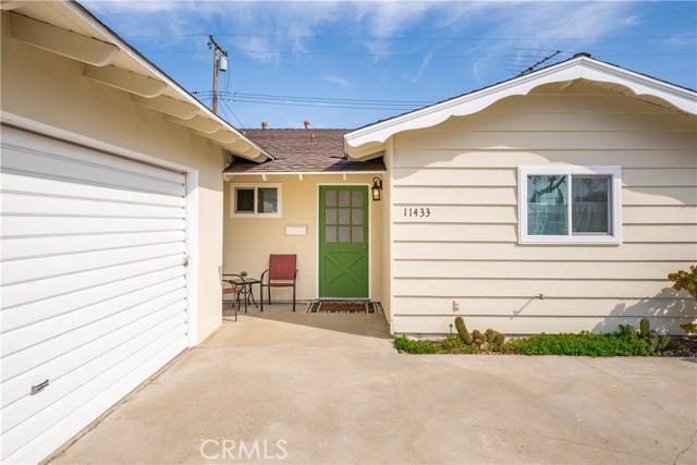 Detail Gallery Image 2 of 35 For 11433 Stillman, Lakewood,  CA 90715 - 3 Beds | 2 Baths