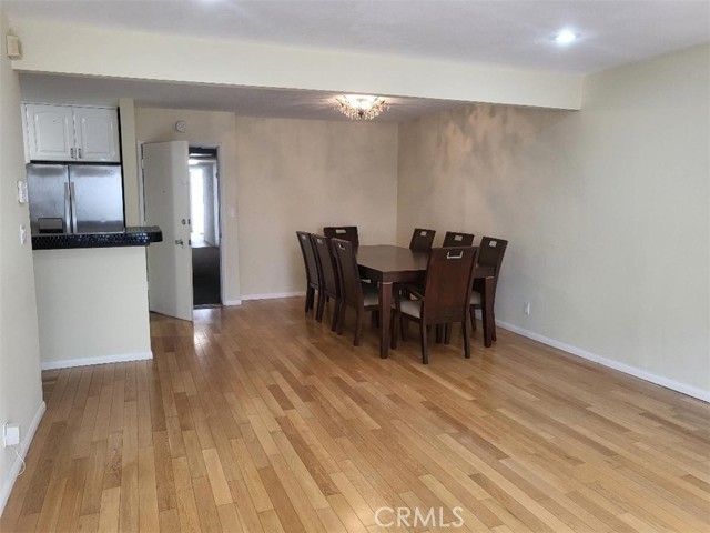 18620 Hatteras Street, 114 photo 4