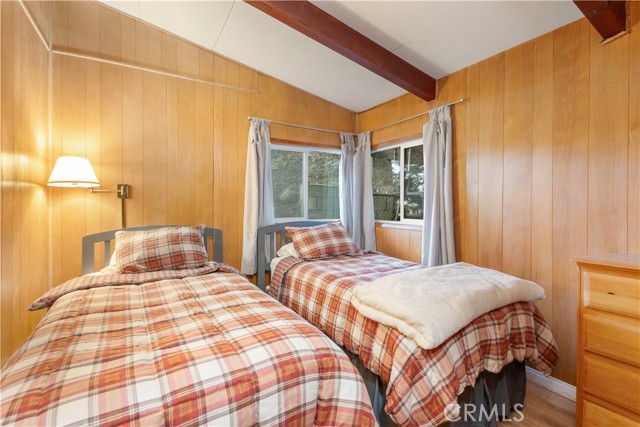 797 Chateau Drive, Crestline CA: https://media.crmls.org/medias/24913e3a-e88d-4ac5-ae76-dd0b4e0105fa.jpg