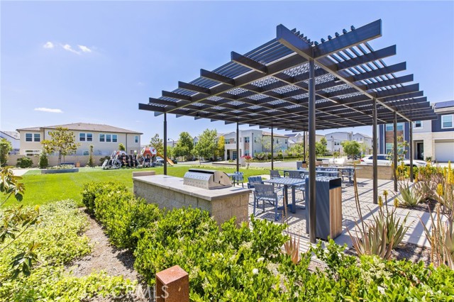 180 Paddlewheel, Lake Forest CA: https://media.crmls.org/medias/24922e7e-da3e-42d9-b53a-db282c9b41a7.jpg