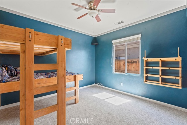 13275 Lone Pine Court, Hesperia CA: https://media.crmls.org/medias/249254c3-651a-4fe6-8778-491523c292bb.jpg