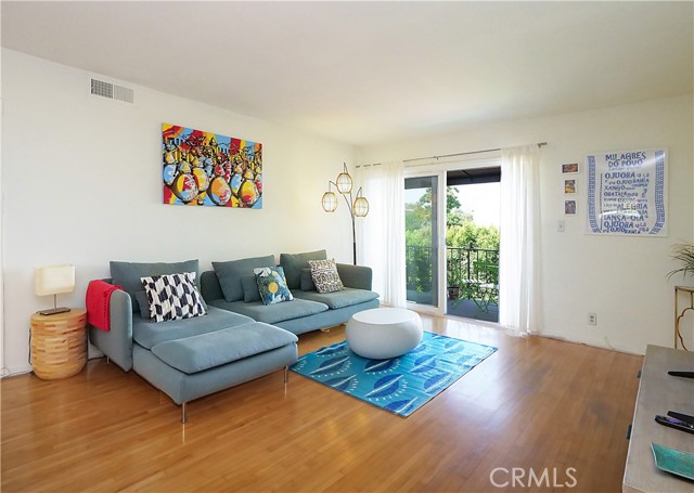 Image 3 for 3751 Lockland Dr #D, Los Angeles, CA 90008