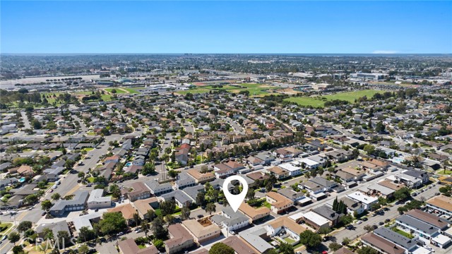 994 Valencia Street, Costa Mesa CA: https://media.crmls.org/medias/24935517-a7fe-4e01-9e99-f5e83ecf0b7c.jpg