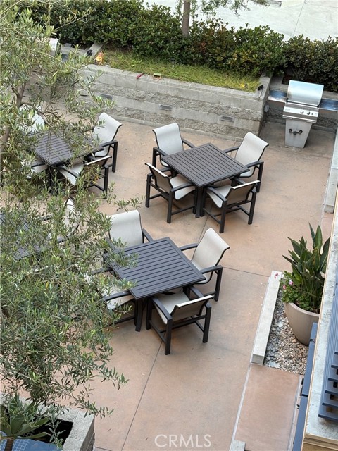 4050 Glencoe Avenue, Marina del Rey CA: https://media.crmls.org/medias/2493b013-9da4-4ecb-b433-86ffad22f224.jpg
