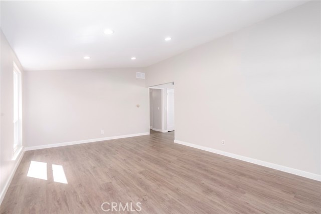 Detail Gallery Image 3 of 26 For 2391 Westminster Ave, Costa Mesa,  CA 92627 - 3 Beds | 2 Baths