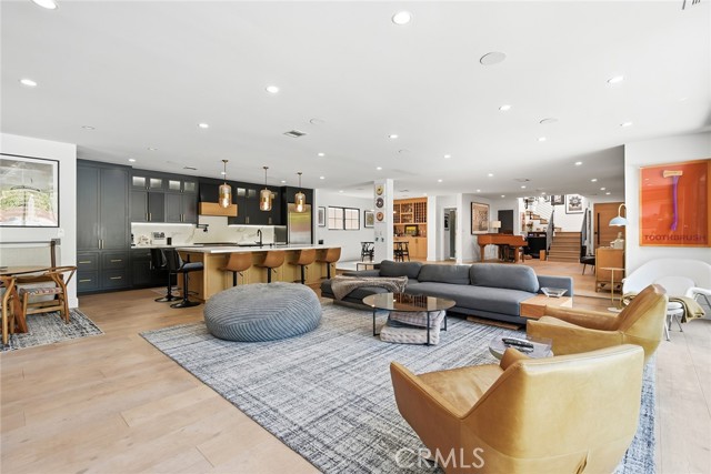 5 Bed Home for Sale in Sherman Oaks, California