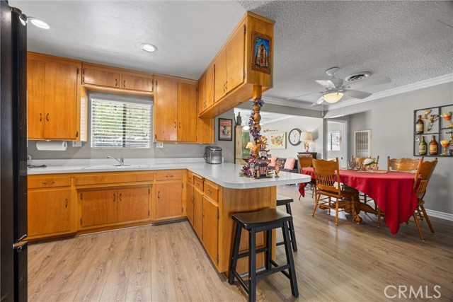 119 Pine Drive, Kernville CA: https://media.crmls.org/medias/24946d39-f89b-4d67-aeda-06051f073011.jpg
