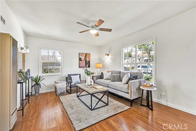 Detail Gallery Image 4 of 14 For 3004 E Pearl Ave, Orange,  CA 92869 - 1 Beds | 1 Baths