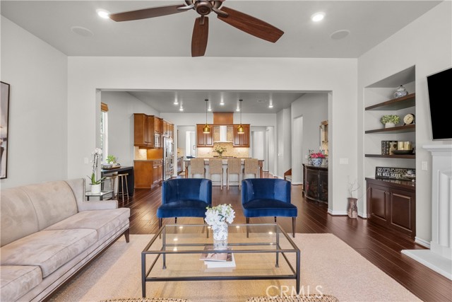 Detail Gallery Image 24 of 71 For 22385 Copper Mountain Ct, Saugus,  CA 91350 - 5 Beds | 5 Baths