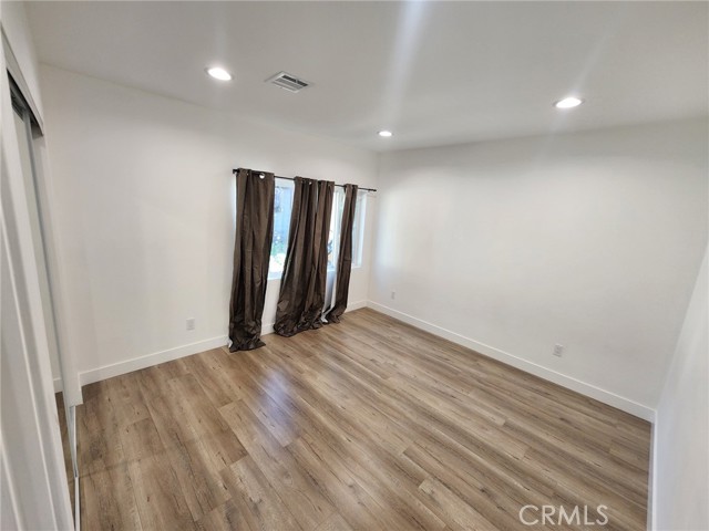 Detail Gallery Image 13 of 43 For 7665 Machrea, Tujunga,  CA 91042 - 3 Beds | 2 Baths