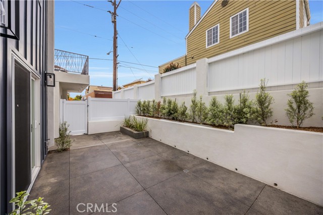 1804 Blossom Lane, Redondo Beach CA: https://media.crmls.org/medias/2496e281-503c-4b44-8afb-59d991cc2e61.jpg
