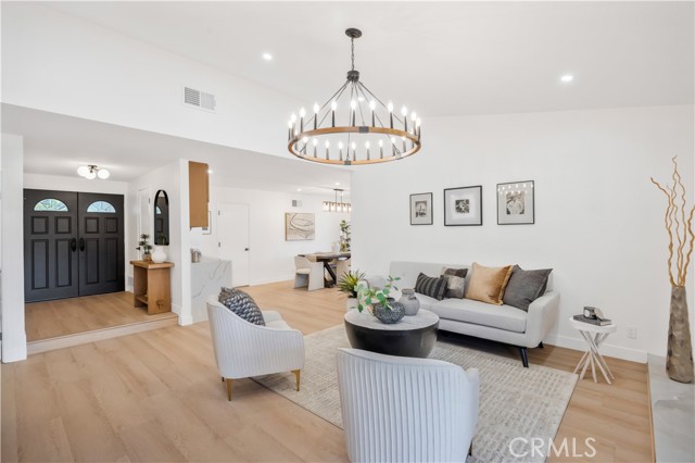 Detail Gallery Image 3 of 41 For 21952 Esplendor, Mission Viejo,  CA 92691 - 4 Beds | 2 Baths