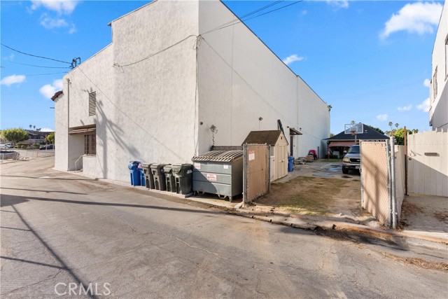 Detail Gallery Image 33 of 35 For 108 N Pacific Coast Hwy, Redondo Beach,  CA 90277 - 2 Beds | 1 Baths