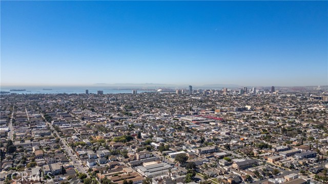 Detail Gallery Image 37 of 39 For 2343 E 17th #202,  Long Beach,  CA 90804 - 2 Beds | 2 Baths