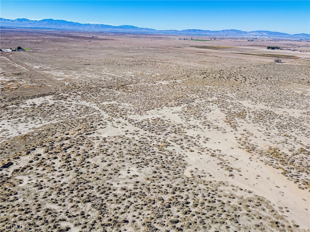 MLS #OC25280725 image #11