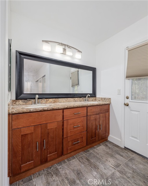 Detail Gallery Image 17 of 33 For 9781 La Esperanza, Fountain Valley,  CA 92708 - 4 Beds | 2 Baths