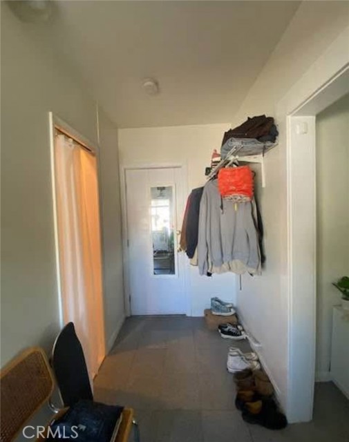 356 Gless Street, Los Angeles CA: https://media.crmls.org/medias/2499aab2-62e1-465e-aeb7-e4a34c2226b3.jpg