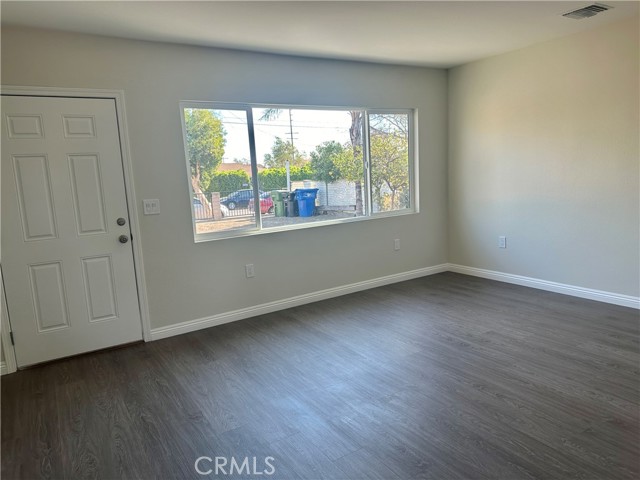 Detail Gallery Image 5 of 18 For 13027 Goleta St, Pacoima,  CA 91331 - 2 Beds | 1 Baths