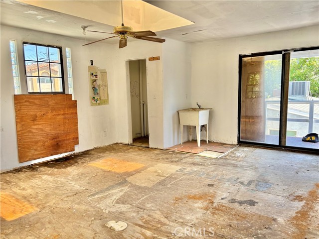 Detail Gallery Image 36 of 48 For 5209 Sylmar Ave, Sherman Oaks,  CA 91401 - 2 Beds | 2 Baths