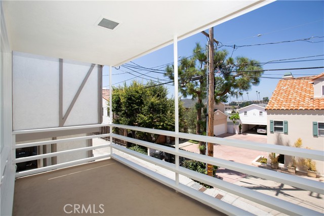 Detail Gallery Image 5 of 13 For 413 1/2 Dahlia Ave, Corona Del Mar,  CA 92625 - 1 Beds | 1 Baths