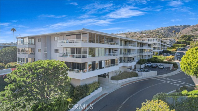 32735 Seagate Drive, Rancho Palos Verdes CA: https://media.crmls.org/medias/249b44e2-1b4d-453e-8b10-c602d11b06ed.jpg