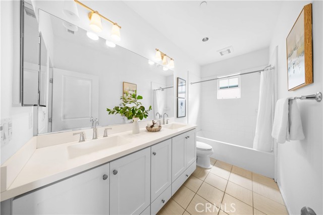 Detail Gallery Image 33 of 63 For 163 Rodeo, Irvine,  CA 92602 - 3 Beds | 2/1 Baths
