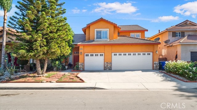 16165 Windcrest Dr, Fontana, CA 92337