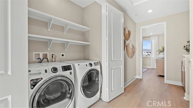 Detail Gallery Image 27 of 39 For 924 Chinon, Irvine,  CA 92618 - 4 Beds | 3/1 Baths